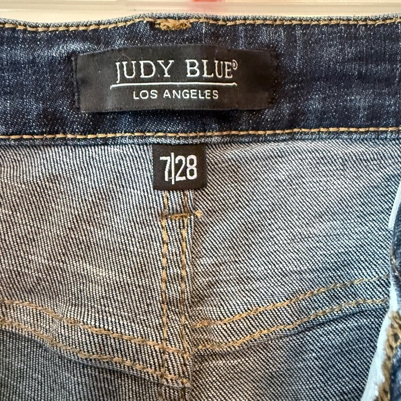 Judy Blue Skinny jeans - Picture 3 of 4